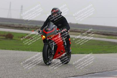 media/Nov-30-2025-TrackDaz (Sun) [[d8b22663df]]/B Group/Session 5 (Wheelie Bump)/